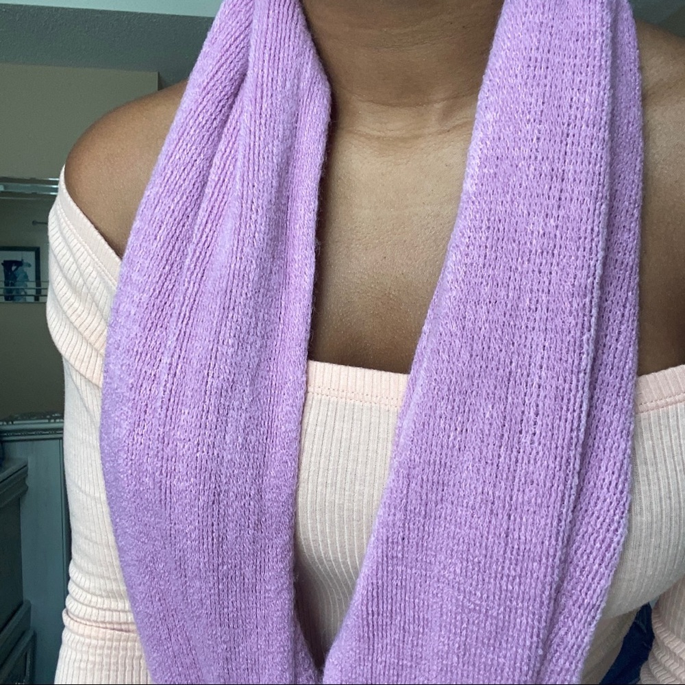 Purple infinity scarf - Picture 5 of 6